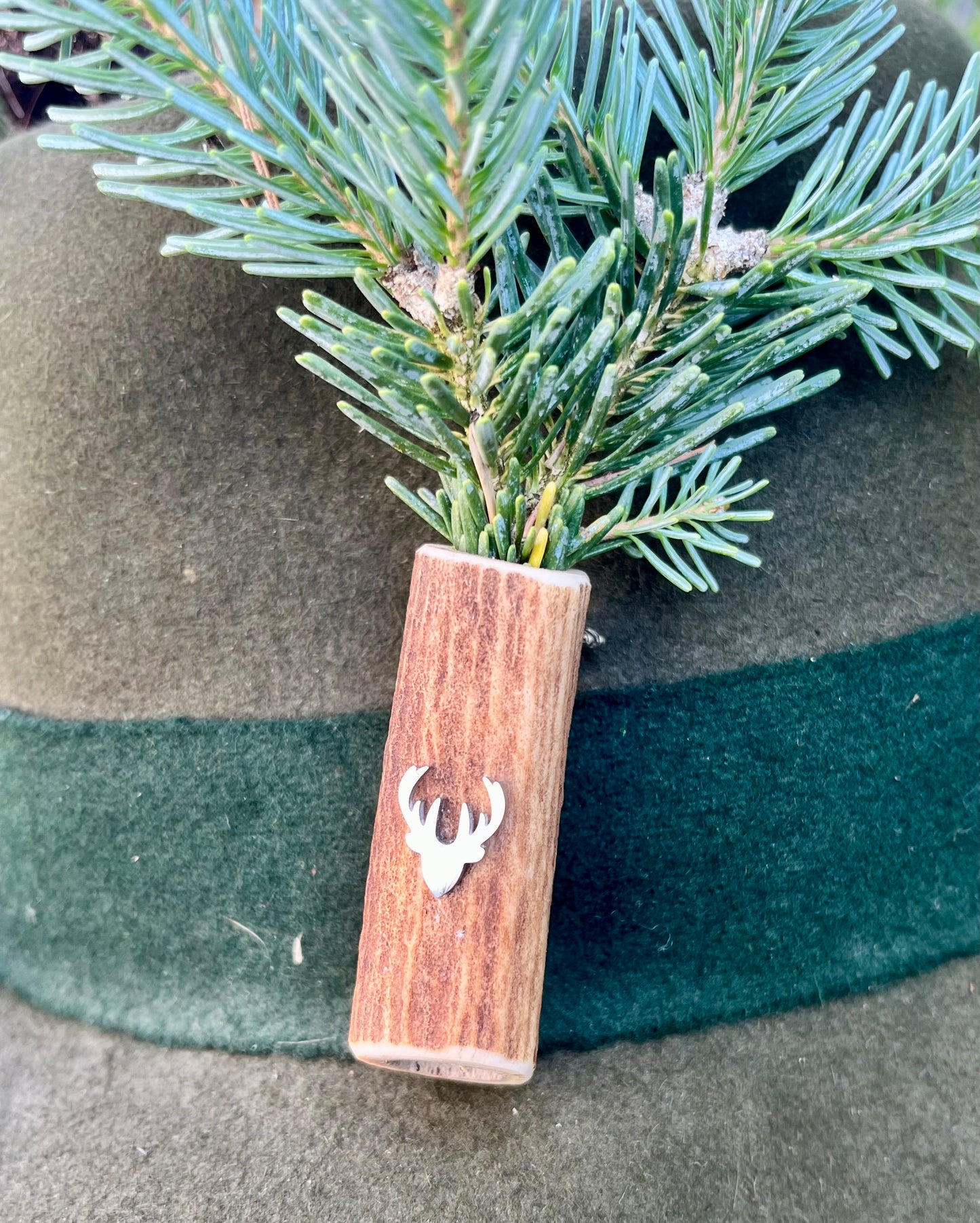 Bruchhalter aus Hirschhorn mit Hirschkopf aus Edelstahl