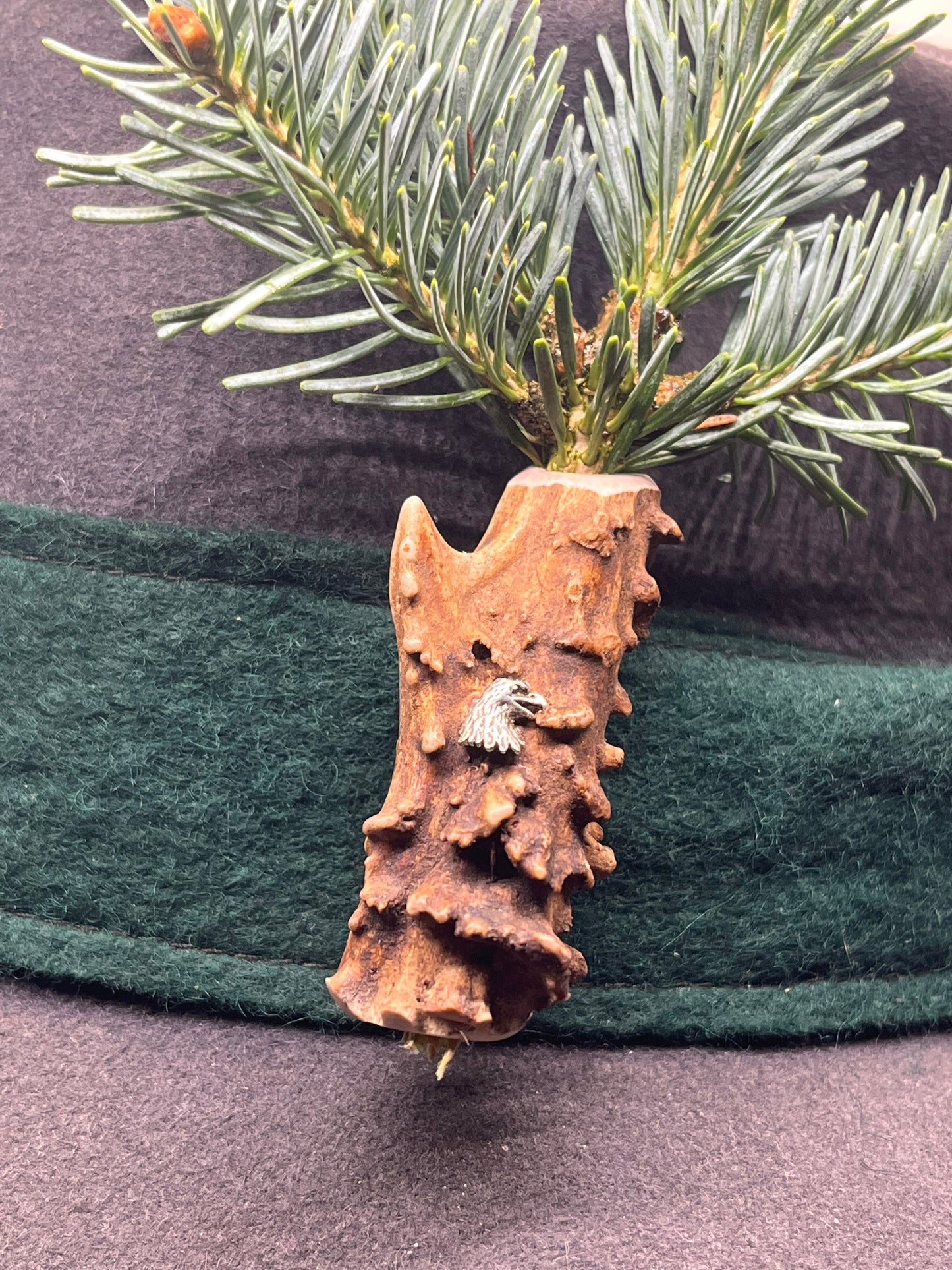 Bruchhalter aus Rehbockhorn mit Adlerkopf aus 925er Silber