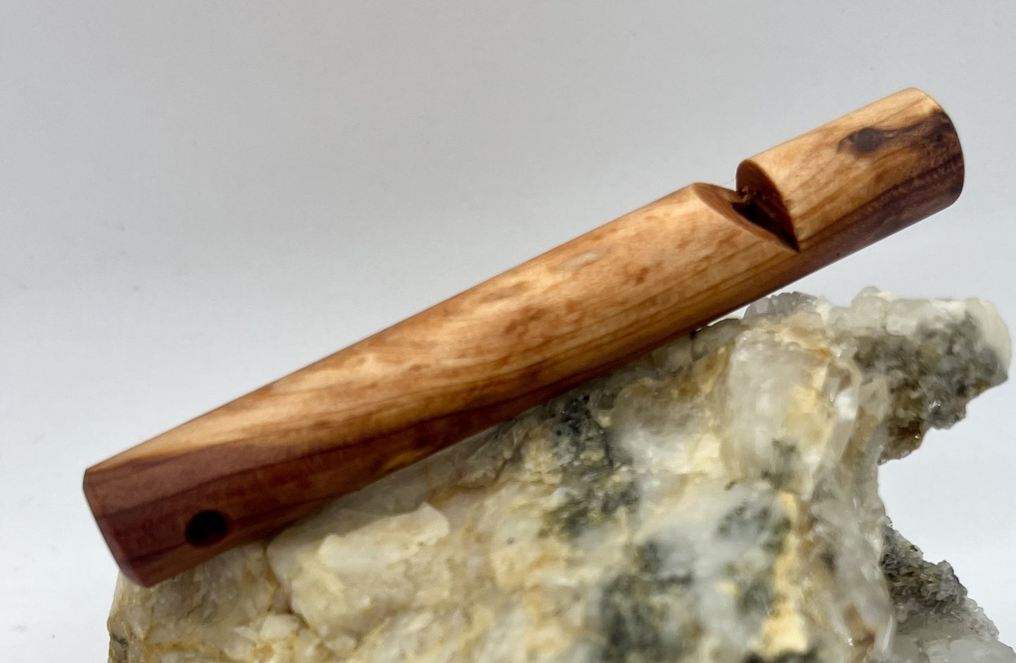 Hundepfeife aus Rosenholz