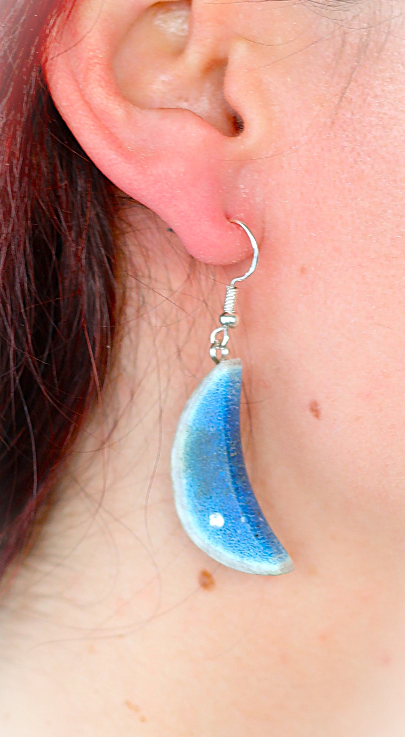 Ohrringe aus blauem Hirschhorn