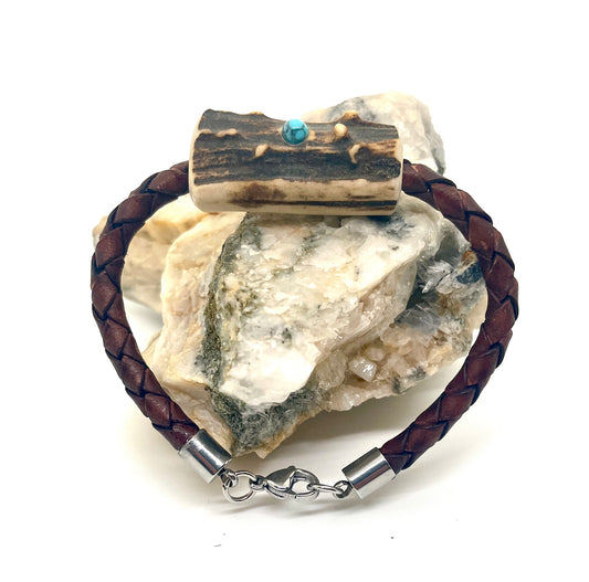 Armband aus Hirschhorn und Leder mit Türkisperle