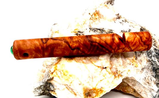 Hundepfeife aus gemasertem Olivenholz mit grünem Kupfertürkis